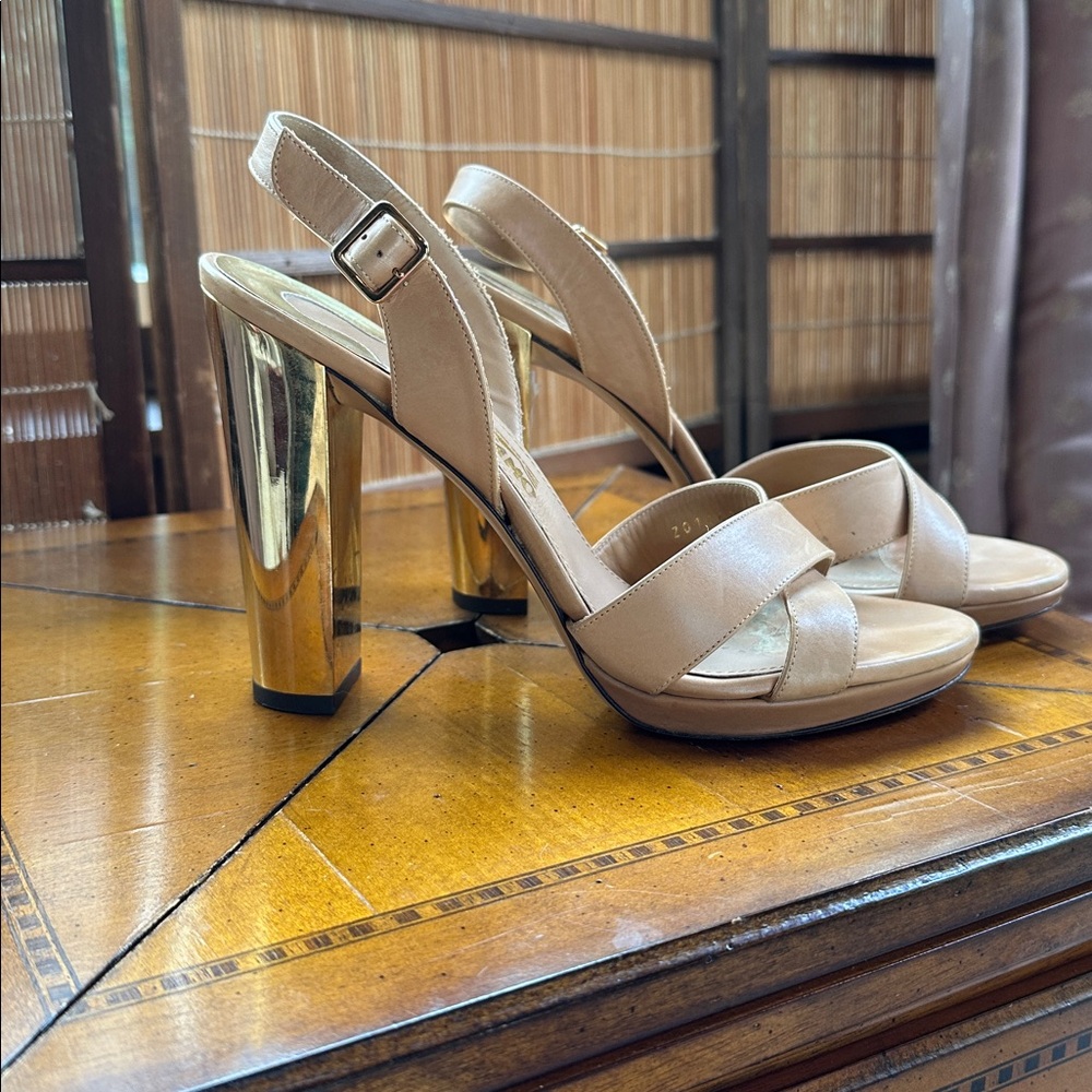 Salvatore Ferragamo Gold Block Heel Leather Sandals - Picture 2 of 5